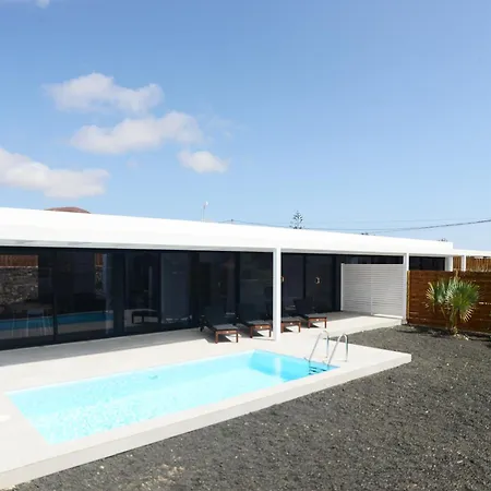 Duna Colorada Villa