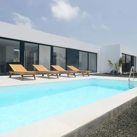 Duna Colorada Villa Lajares